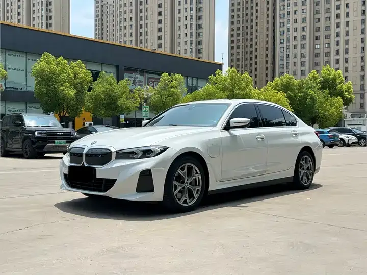 BMW i3 2022 eDrive 35 L - View 1