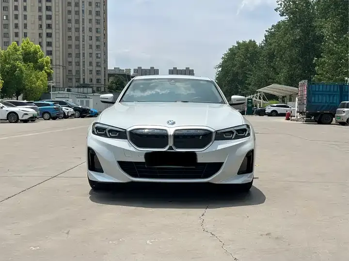 BMW i3 2022 eDrive 35 L 2