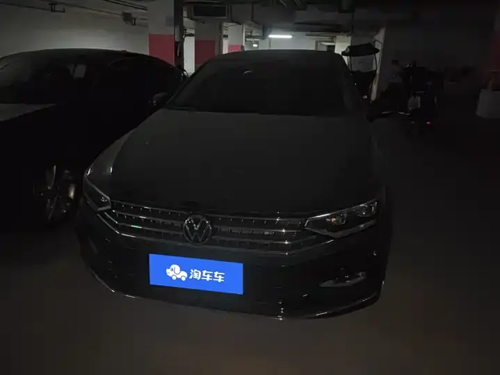 Magotan 2023 2 million Commemorative Edition 280TSI DSG Comfort 2