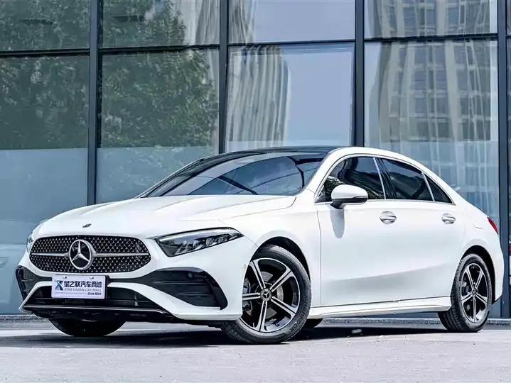 Mercedes Benz Class A 2025 A 200 L Fashion - View 1