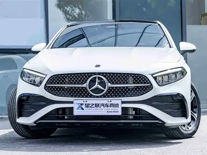 Mercedes Benz Class A 2025 A 200 L Fashion 3