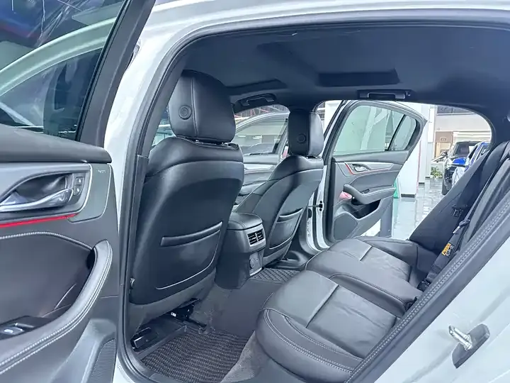 Cadillac CT5 2024 28T Luxury Pro 11