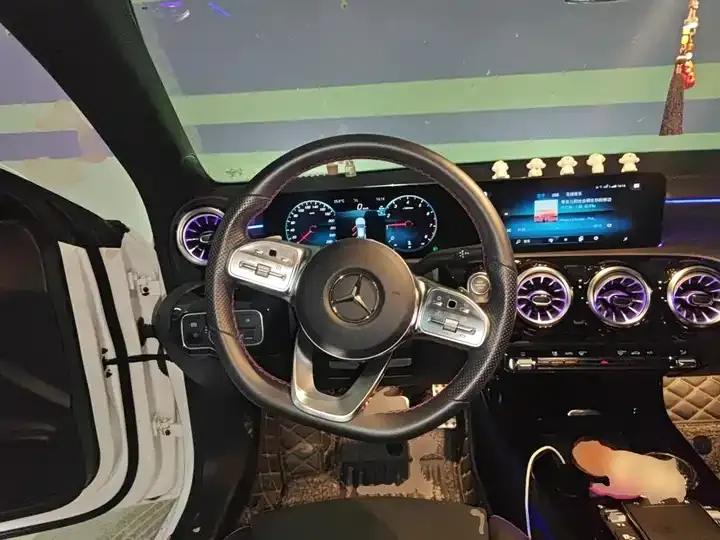 Mercedes Benz CLA (import) 2022 changed to CLA 200 11