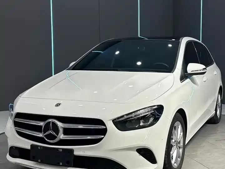 Mercedes Benz Class B 2022 to Class B 200 Fashion 3