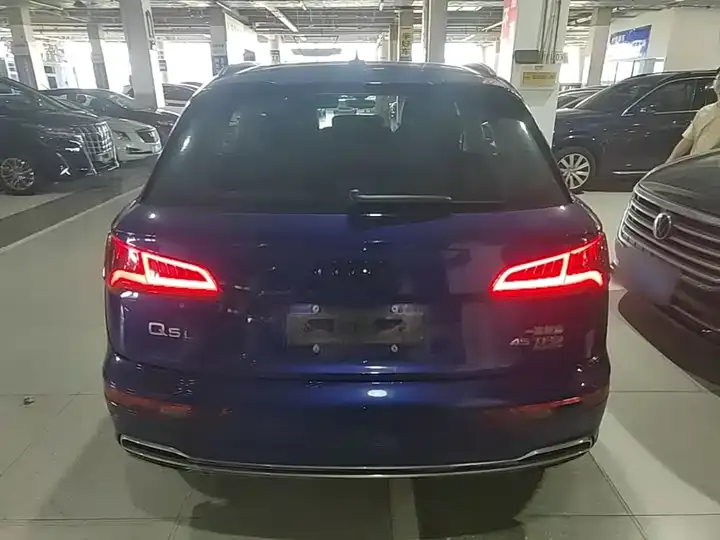 Audi Q5L 2020 45 TFSI exclusive sports 6