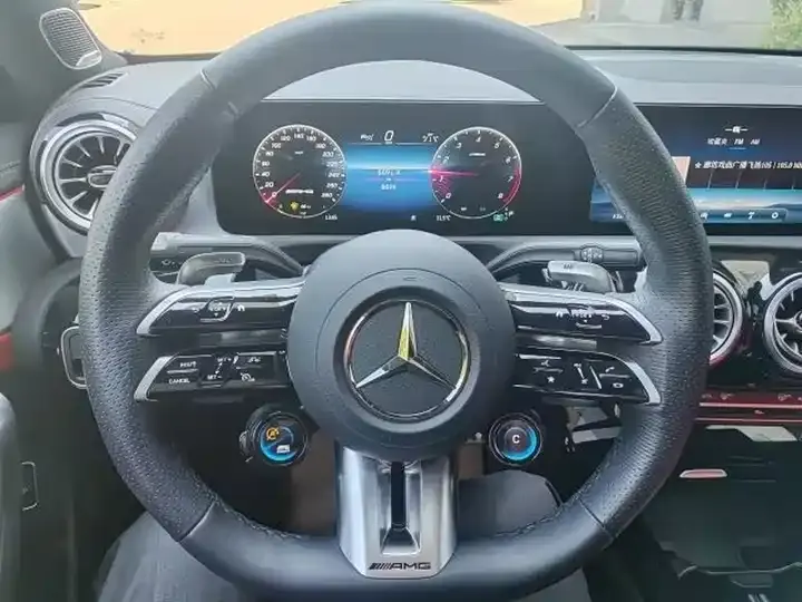 Mercedes Benz Class A AMG 2025 AMG A 35 L 4MATIC 3