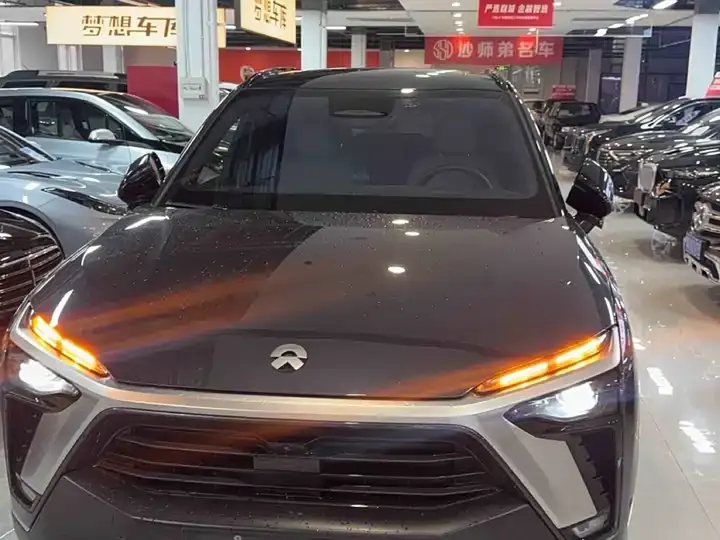 NIO ES8 2022 100kWh six-seat version 2