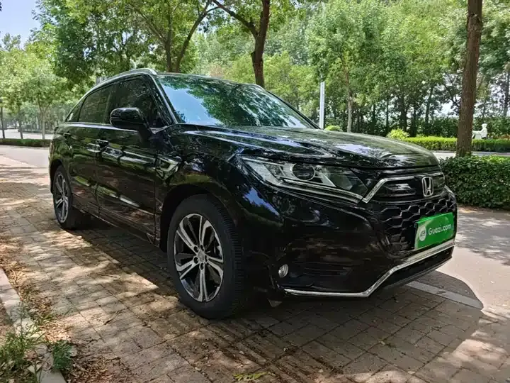 Honda UR-V 2020 240TURBO Two-Drive Pleasure Edition 4