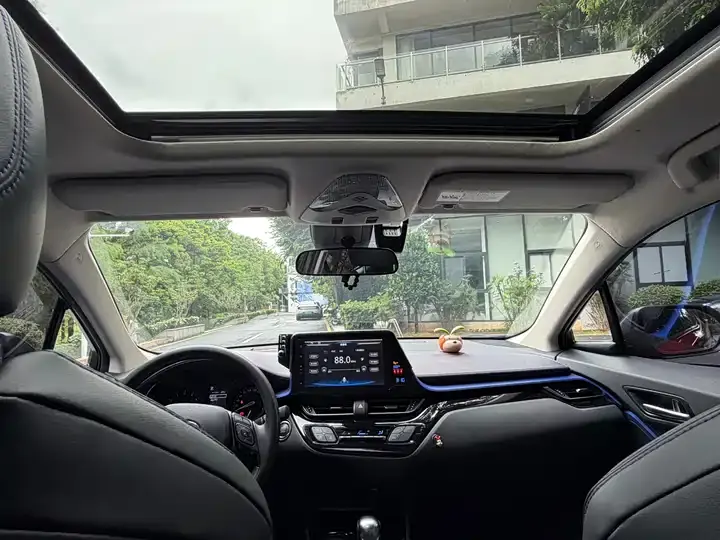 Toyota C- HR 2020 2.0L Cool More Leading Edition 10