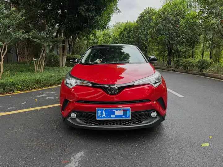 Toyota C- HR 2020 2.0L Cool More Leading Edition 2