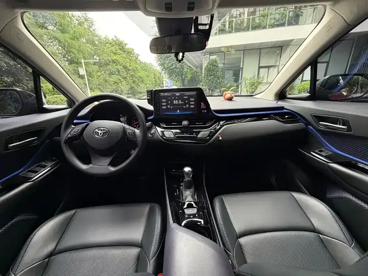 Toyota C- HR 2020 2.0L Cool More Leading Edition 9