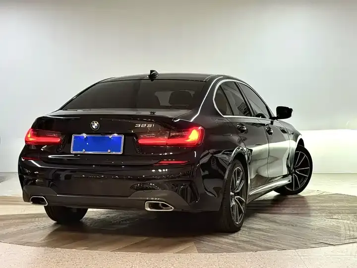 BMW 3 Series 2020 Change 325i M Sports Suit 4