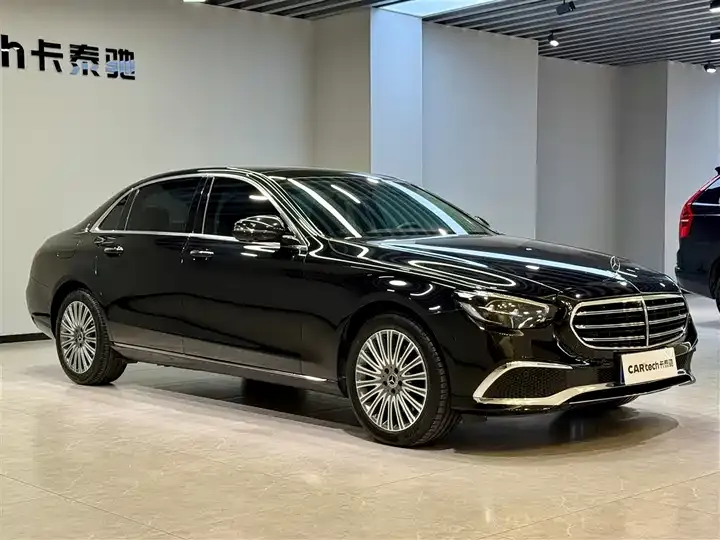 Mercedes Benz E-Class 2022 to E 300 L Fashion 2