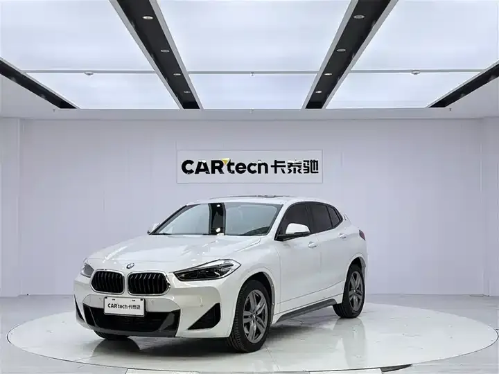 BMW X2 2020 sDrive25i leading M sports suit - View 1