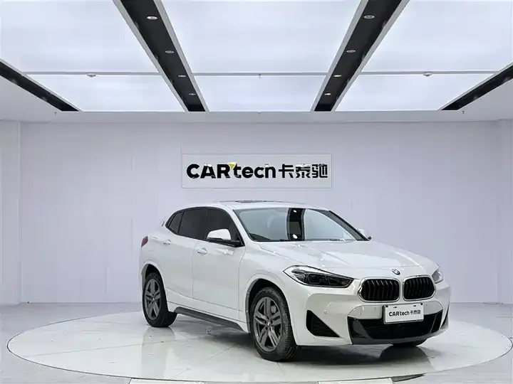 BMW X2 2020 sDrive25i leading M sports suit 2