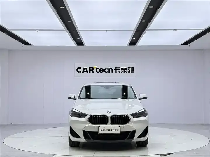 BMW X2 2020 sDrive25i leading M sports suit 3