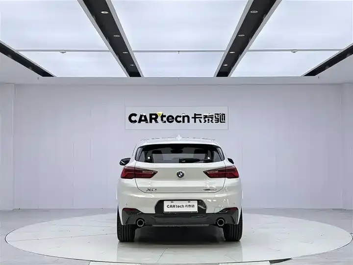 BMW X2 2020 sDrive25i leading M sports suit 6