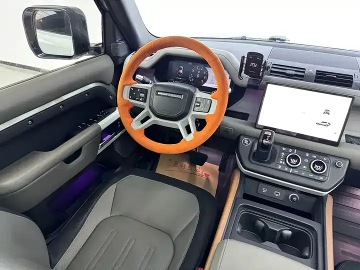 Land Rover Guard 2022 110 P400 X-DYNAMIC HSE 7