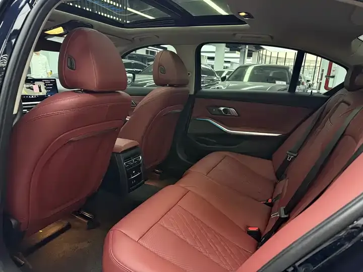 BMW 3 Series 2024 325Li M Sports Night Suit 11