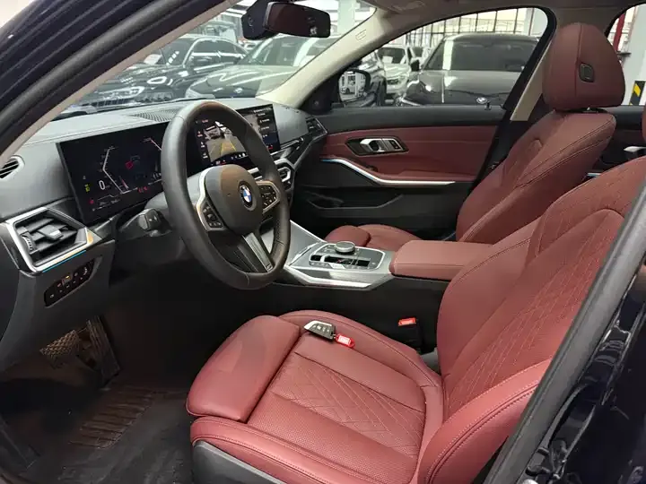 BMW 3 Series 2024 325Li M Sports Night Suit 4