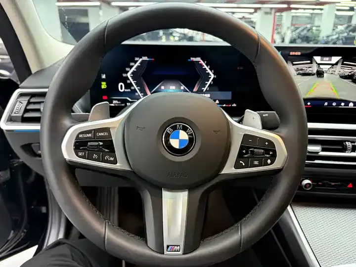 BMW 3 Series 2024 325Li M Sports Night Suit 6