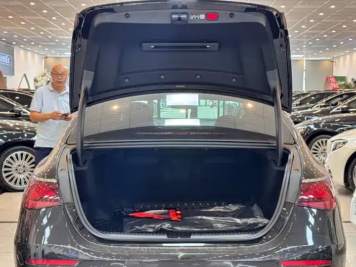 Mercedes Benz E-Class 2026 Model to E 300 L Luxury Model 6