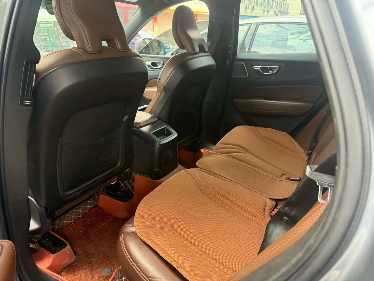 Volvo XC60 New Energy 2021 XC60 PHEV 2.0T T8 Zhiya Deluxe Edition Automatic Gear 6