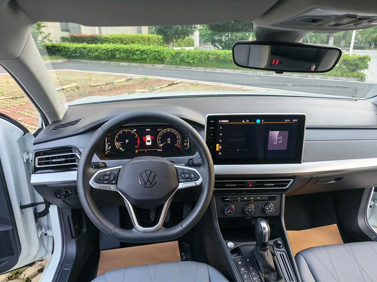 Volkswagen 2026 LaVida 1.5 Star 5 Million Edition Automatic Gear 6
