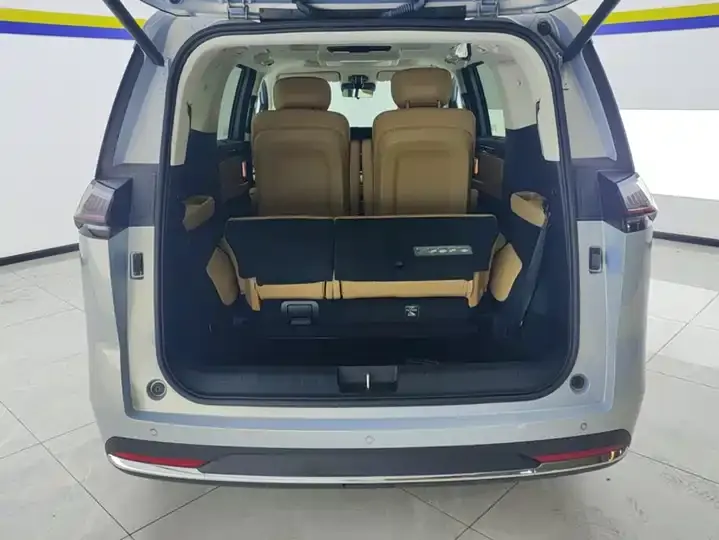 Chuanqi E8 PHEV 2024 150km MAX 4