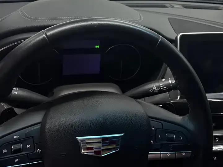 Cadillac CT5 2022 28T Luxury Model 12