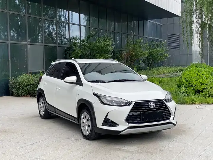 YARiS L Zhixuan 2022 1.5L CVT Leading PLUS Edition 3