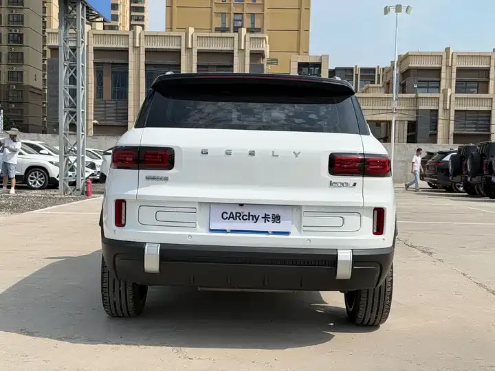 Geely ICON 2023 1.5TD Chocolate Alcoholic Edition 5