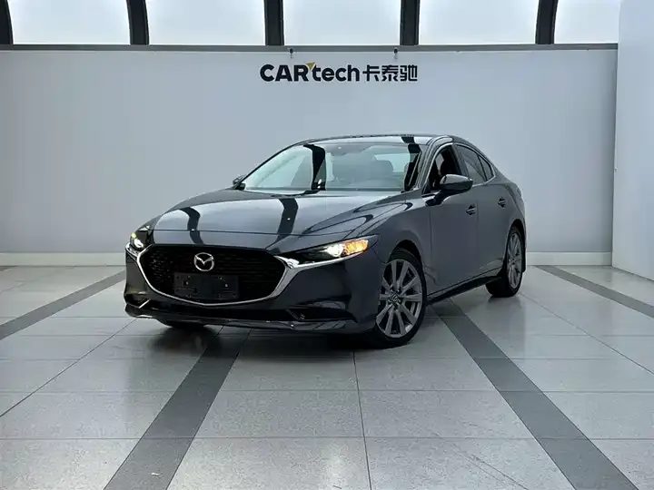 Mazda 3 Onksera 2021 2.0L Automatic Quality Glamour Edition - View 1