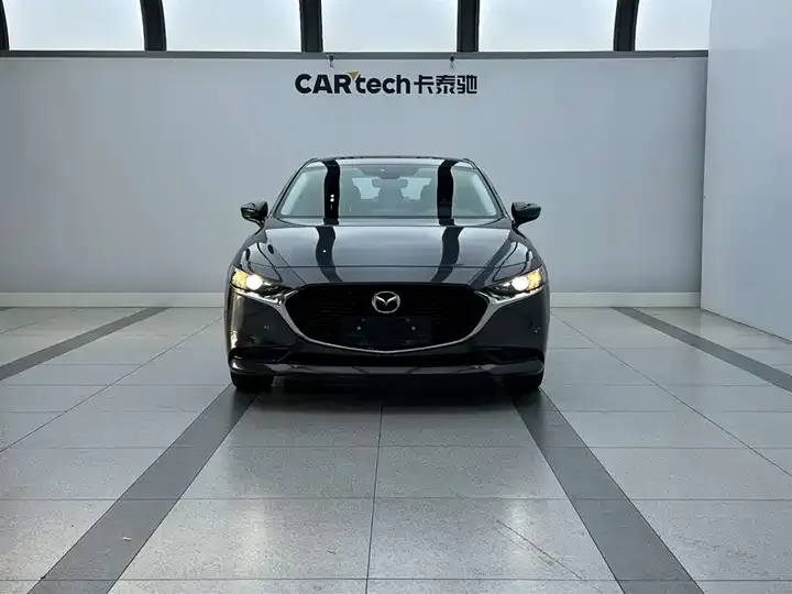 Mazda 3 Onksera 2021 2.0L Automatic Quality Glamour Edition 2