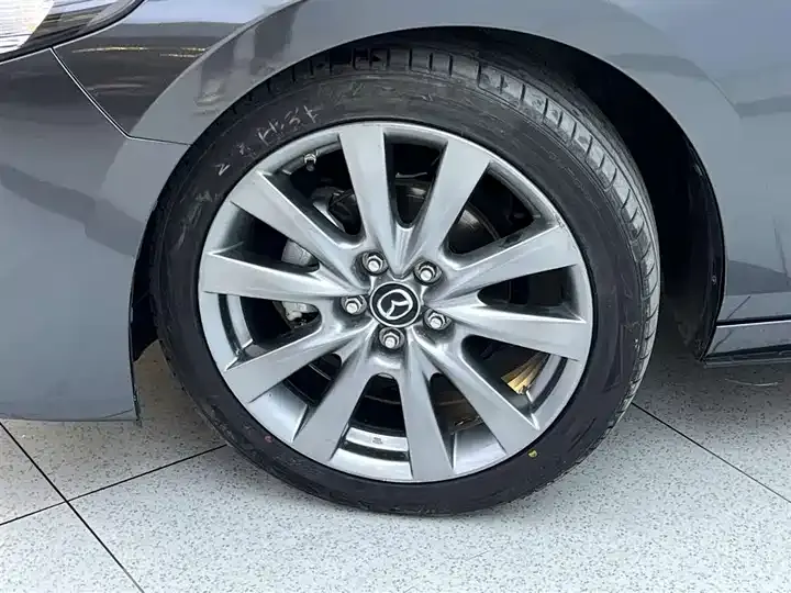 Mazda 3 Onksera 2021 2.0L Automatic Quality Glamour Edition 9