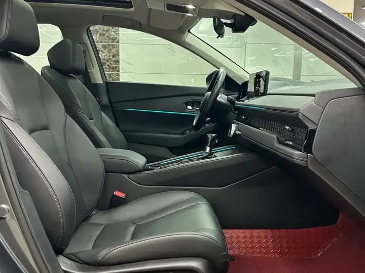 Accord 2023 260TURBO Excellence Edition 11