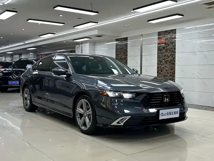 Accord 2023 260TURBO Excellence Edition 3