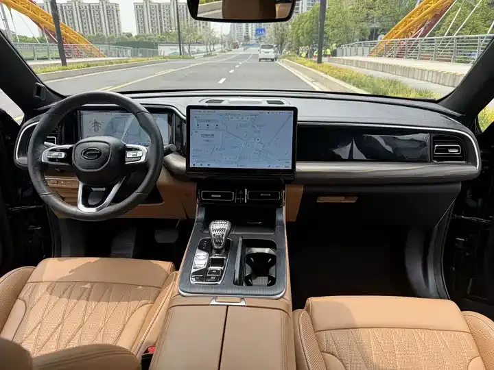Chuanqi GS8 2024 Pilot Series 2.0TGDI 4-wheel Drive Deluxe Zhilian Edition 7 Seat 5
