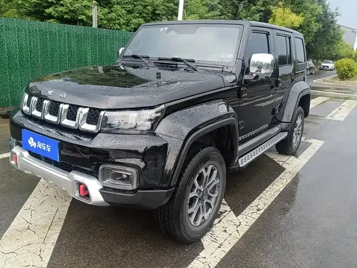 Beijing cross-country BJ40 2022 2.0T automatic four-wheel drive ring tower champion edition - View 1