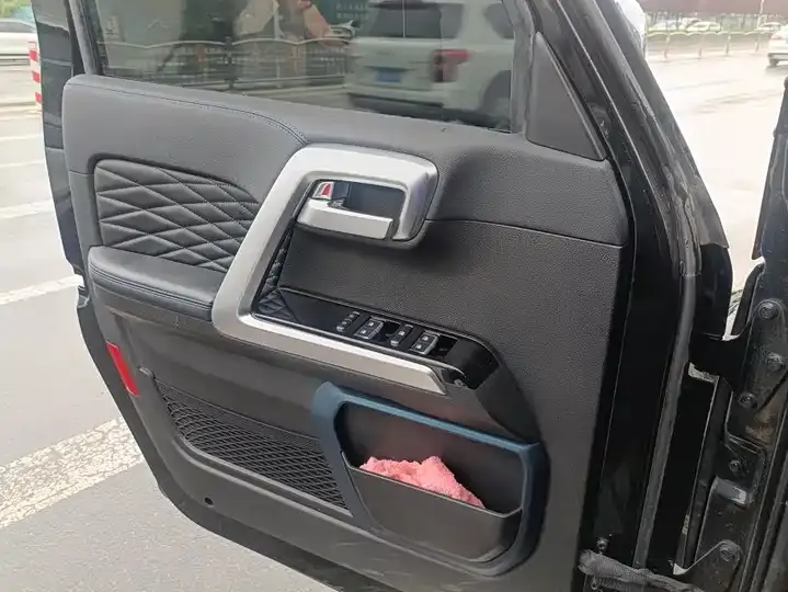 Beijing cross-country BJ40 2022 2.0T automatic four-wheel drive ring tower champion edition 7