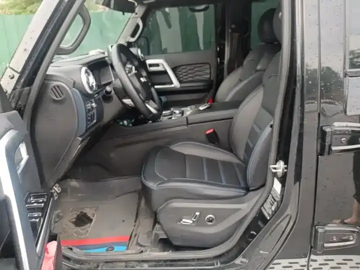 Beijing cross-country BJ40 2022 2.0T automatic four-wheel drive ring tower champion edition 9
