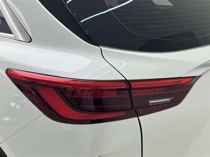 Infiniti QX50 2020 model change 2.0T four-wheel drive elite version 7