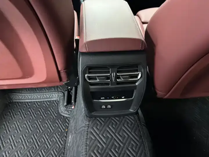 BMW 3 Series 2024 325Li M Sports Night Suit 12