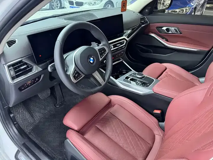 BMW 3 Series 2024 325Li M Sports Night Suit 4