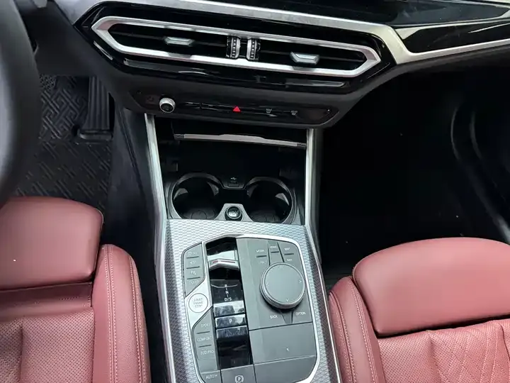 BMW 3 Series 2024 325Li M Sports Night Suit 9