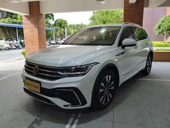 Open image lightbox: Tiguan L 2023 380TSI automatic four-wheel drive R-Line Yuexiang Edition 7 seats
