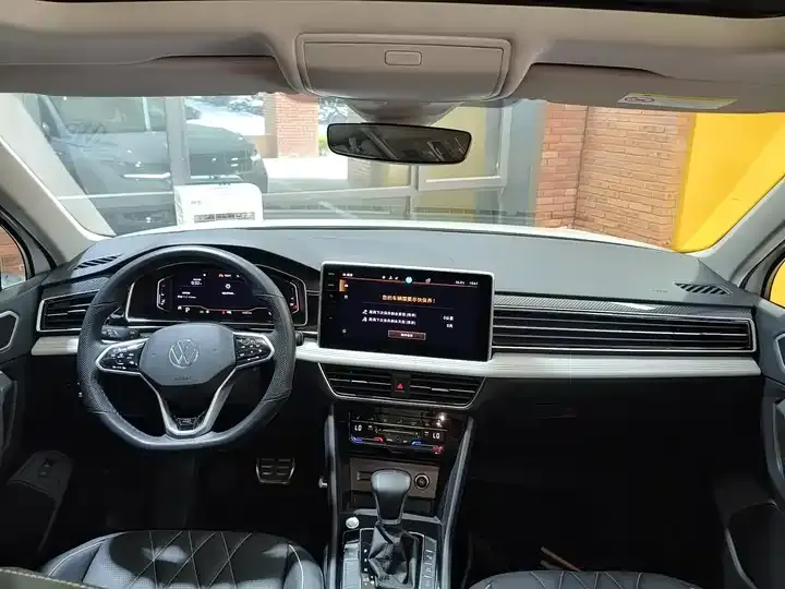 Tiguan L 2023 380TSI automatic four-wheel drive R-Line Yuexiang Edition 7 seats 12
