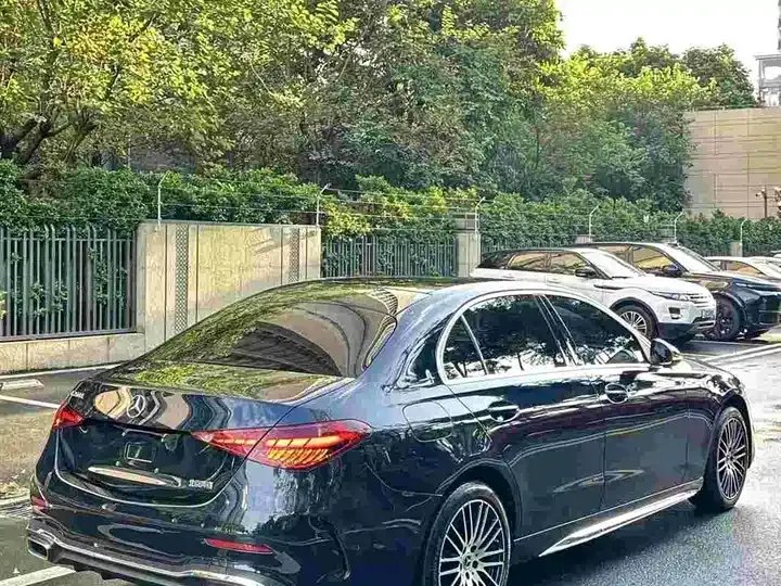 Mercedes Benz Class C 2023 C 260 L Sports Edition 3