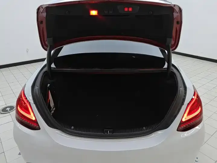 Mercedes Benz Class C 2020 C 260 Sports Edition 4