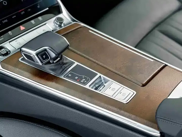 Audi A6 (Imported) 2021 allroad quattro Explorer 55 TFSI Prestige Off-Road Model 11